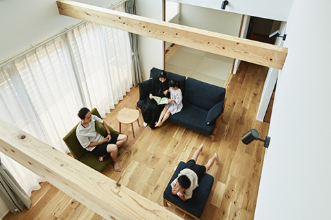 工夫をこらした家でスッキリのびやかに暮らす